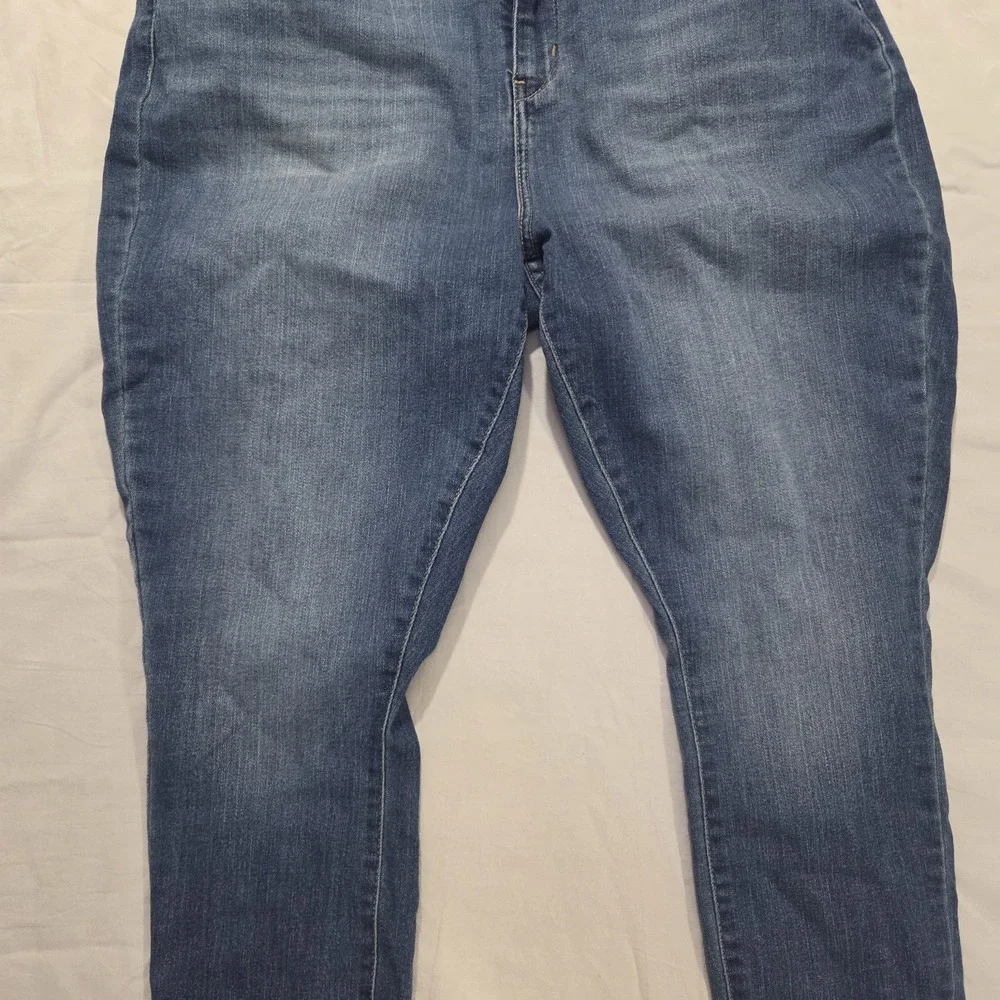 Levi Strauss Signature Gold Mid Rise Skinny Jean Men's 35x30 (Fits 36x28)